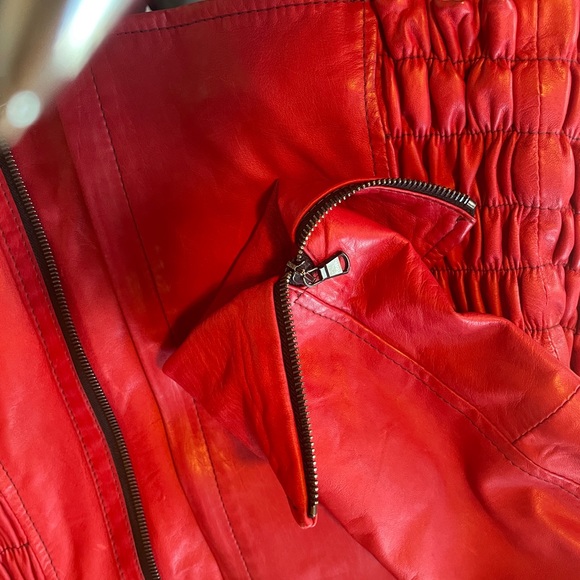 Leather bomber jacket - Picture 4 of 6